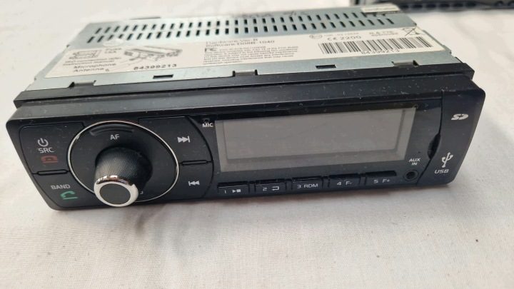 Плеер radiowy салонный New Holland USB/SD/AUX Bluetooth 84399213, фото 1