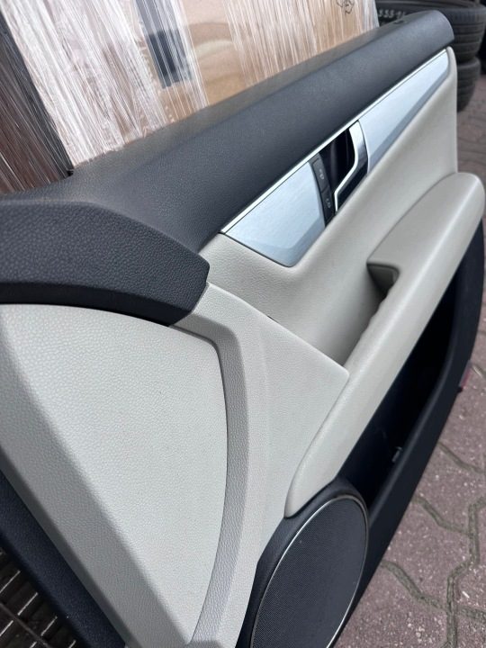 MERCEDES C КЛАСС W204 ОБШИВКА ДВЕРИ ПЕРЕДНЯЯ PODŚWIET LED SIWA КОЖА, фото 8