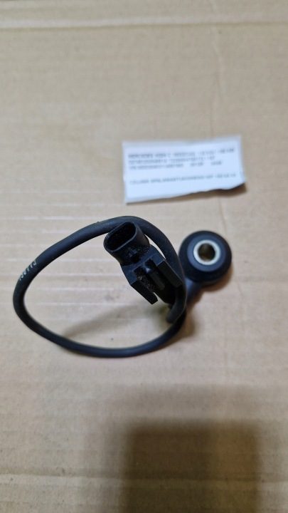 Mercedes-Benz OE A0071530428 датчик детонации, фото 1