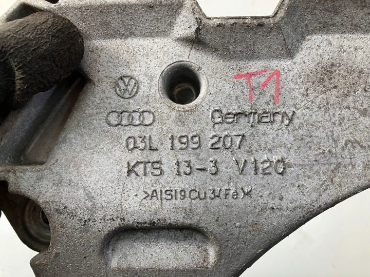 Кронштейн двигателя крепление 2.0 TDI Passat B7 03L199207, фото 3