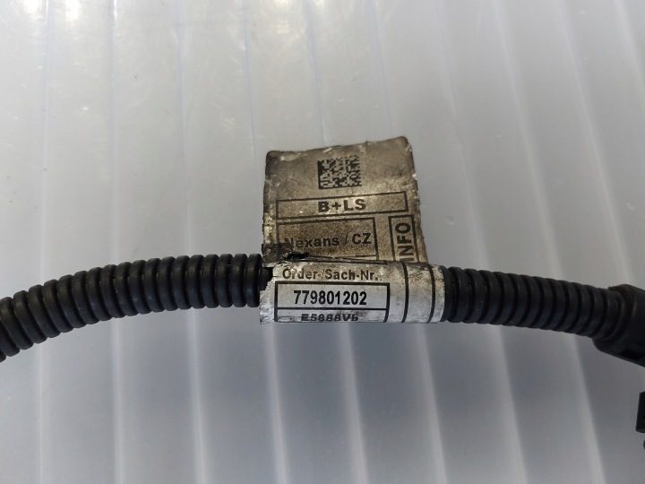 BMW E60 E90 трубка блок управления свечей 7798012 N47 OE, фото 3