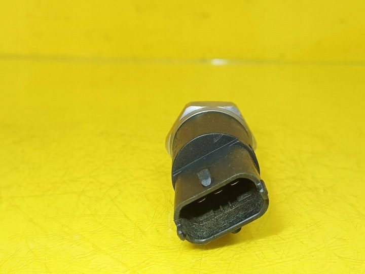 ДАТЧИК ДАВЛЕНИЯ ТОПЛИВА FIAT STILO 1.9 JTD BOSCH 0281002405 NR41, фото 4