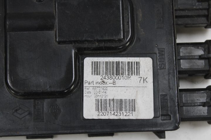 Блок предохранителей Renault OE 243800010R, фото 2