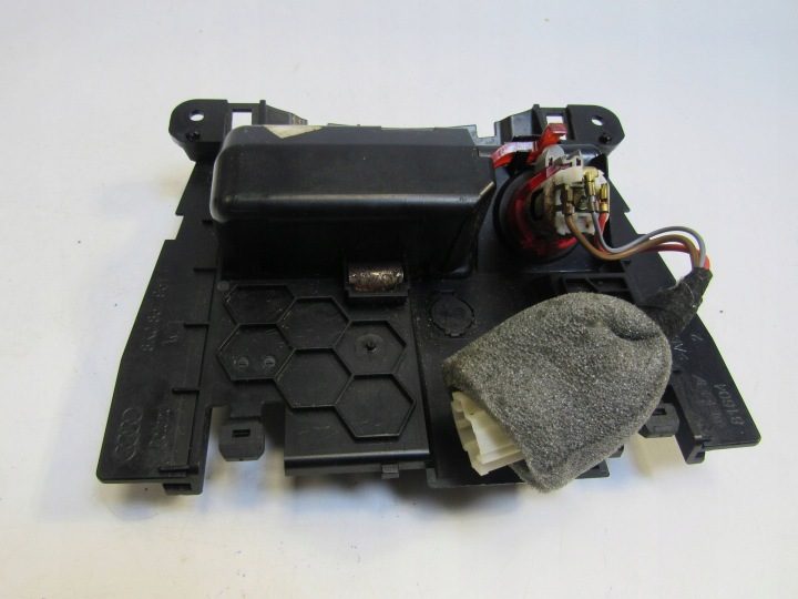 Пепельница передняя Салон Audi A4 S4 B8 8K 8K0857951C, фото 4