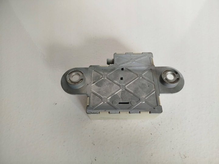 Усилитель Антенный BMW X5 E90 E91 E7 E71 X6 693502401, фото 6