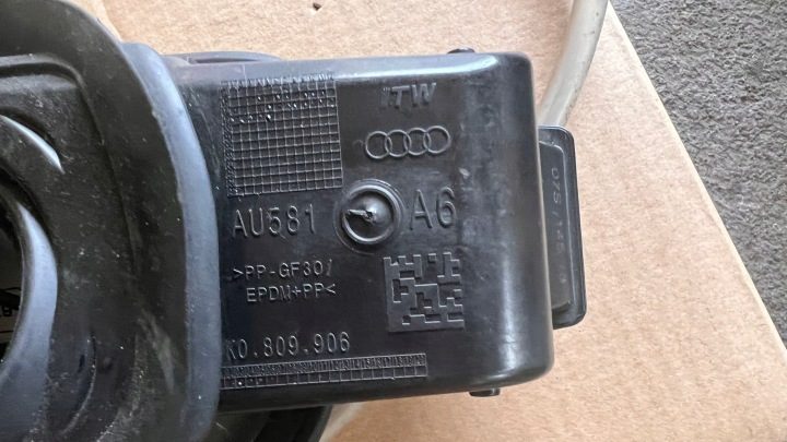 Audi A6 C8 20 г. седан лючок горловины бензобака, фото 3
