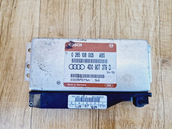 Audi A4 B5 1.8 бензин ЭБУ модуль 0265108005 4D0907379D, фото 1