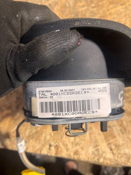 Подушка безопасности водителя Volkswagen Golf V 61921050A, фото 4