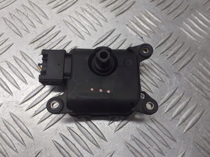 МОТОРЧИК ЗАСЛОНОК ПЕЧКИ LANCIA LYBRA 2.4 JTD 0132801156, фото 3