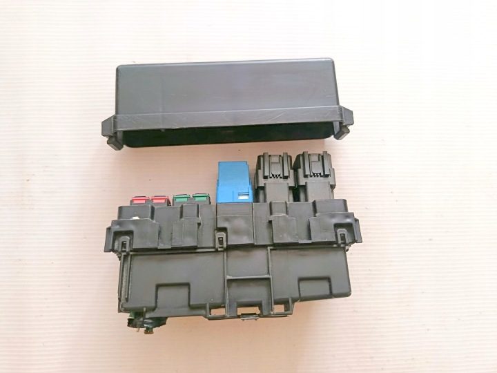 Блок предохранителей Nissan Qashqai J11 / рестайлинг 2014-2021r., фото 3