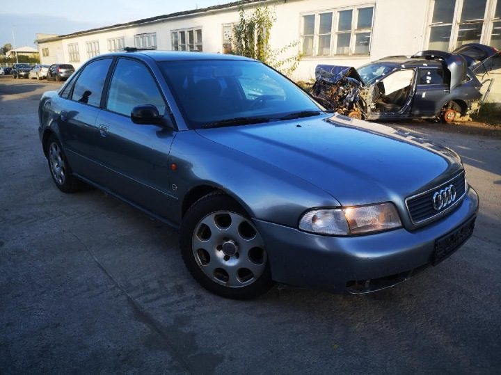 Audi A4 Вакуумный усилитель тормоза 1995 1.8L 8s0612105a, фото 4