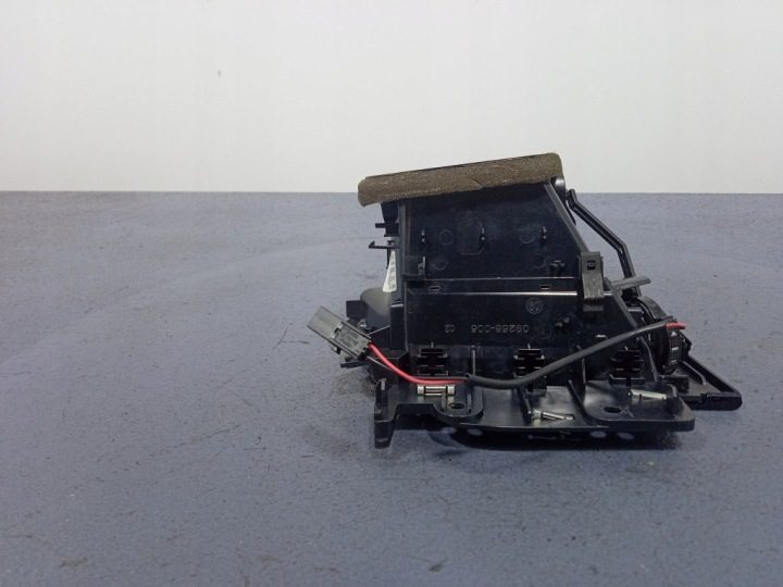 VW Passat B8 решетки обдува левые 3G1819701E, фото 5