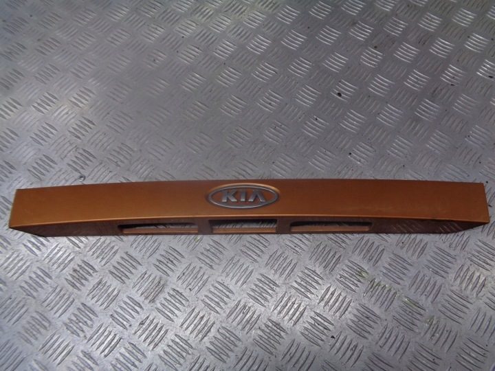 Kia OE 87311-1H100 молдинг крышки багажника, фото 1