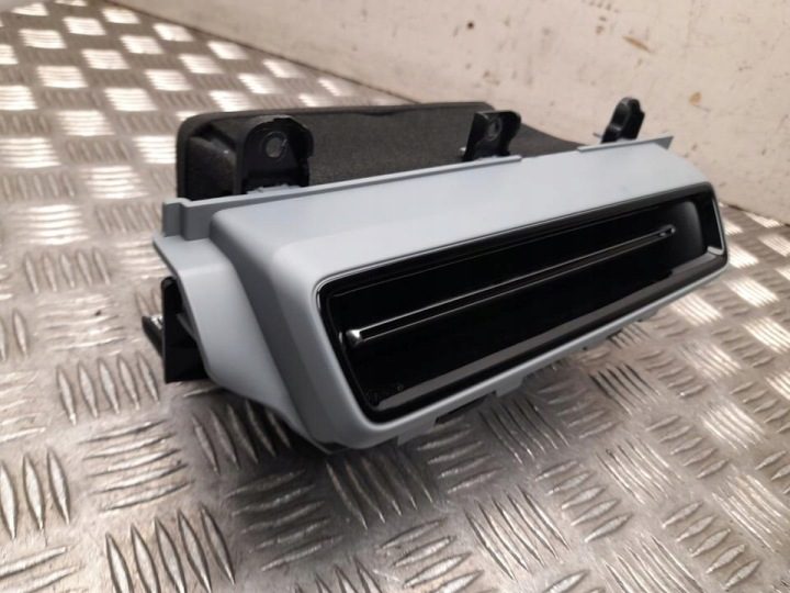 Дефлектор обдува Polestar 4 2025 Центральный 80012775, фото 2