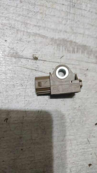 Mazda 3 III BM 17 г. Датчики удара airbag, фото 3