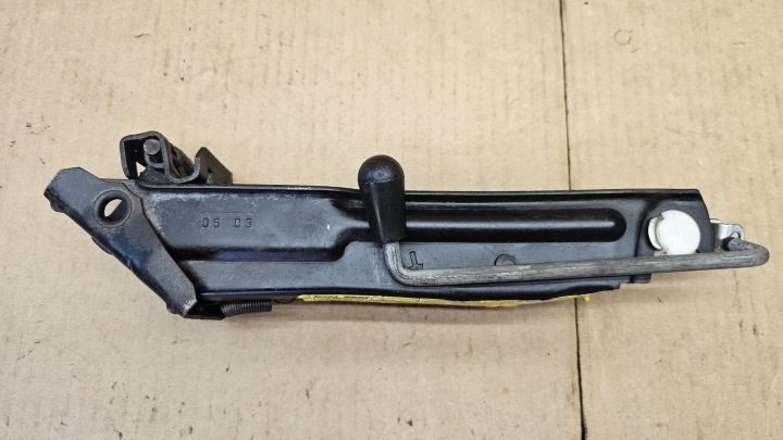 Audi A3 VW Seat Skoda домкрат ключ проушина вкладыш 1U0011031A оригинал европа, фото 5