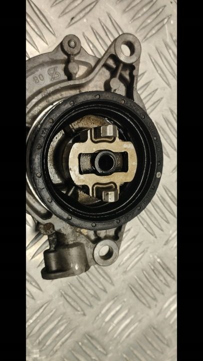 BMW E60 E70 E71 E83 E87 E90 E92 насос вакуумный 7791232, фото 6