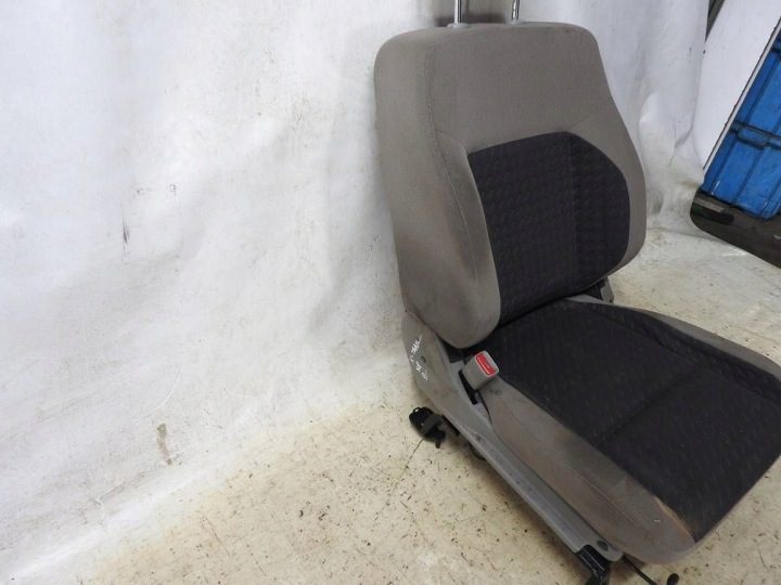 Nissan X-TRAIL T30 00-08 Сиденье левое переднее, фото 6
