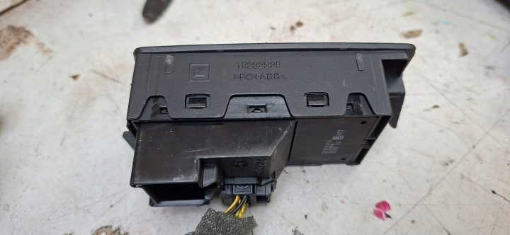 Opel Insignia а панель кнопка стеклоподъемника правая передняя 22915102, фото 3