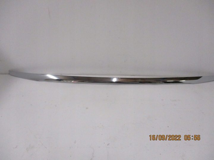 НАКЛАДКА МОЛДИНГ КРЫШКИ ХРОМ БАГАЖНИКА MERCEDES W205 A2057430082, фото 1