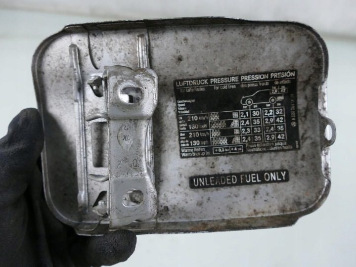 Лючок горловины бензобака 197 Mercedes W220 A2205841639, фото 4