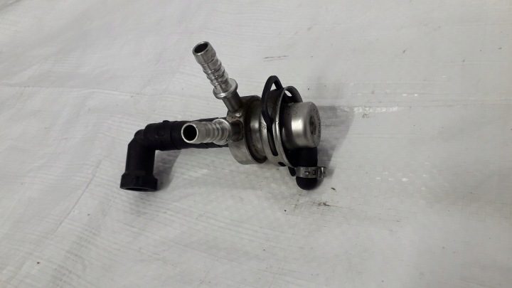 BOSCH 0280160557 Регулятор давления топлива, фото 1