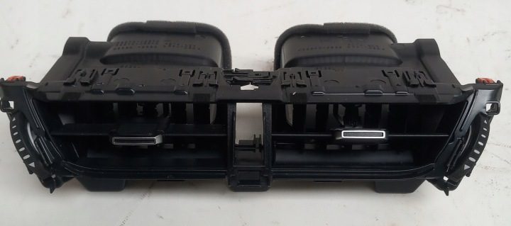 ДЕФЛЕКТОР ОБДУВА КОНСОЛИ ЗАБОРНИК 55670-02830 СРЕДНИЙ TOYOTA COROLLA E21, фото 1