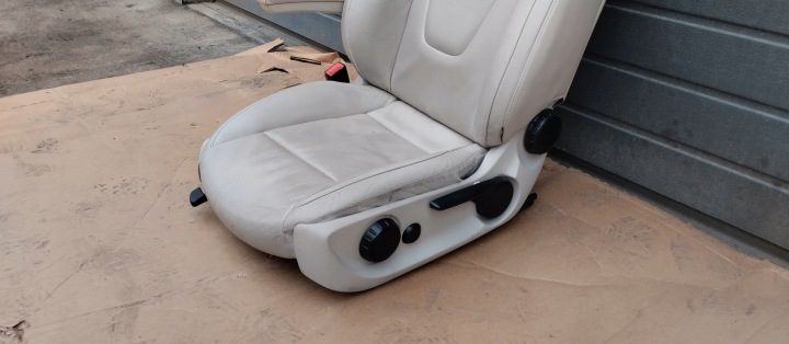 Сиденье левое переднее водителя Mercedes V-класс W447 кожа бежевая EU, фото 5