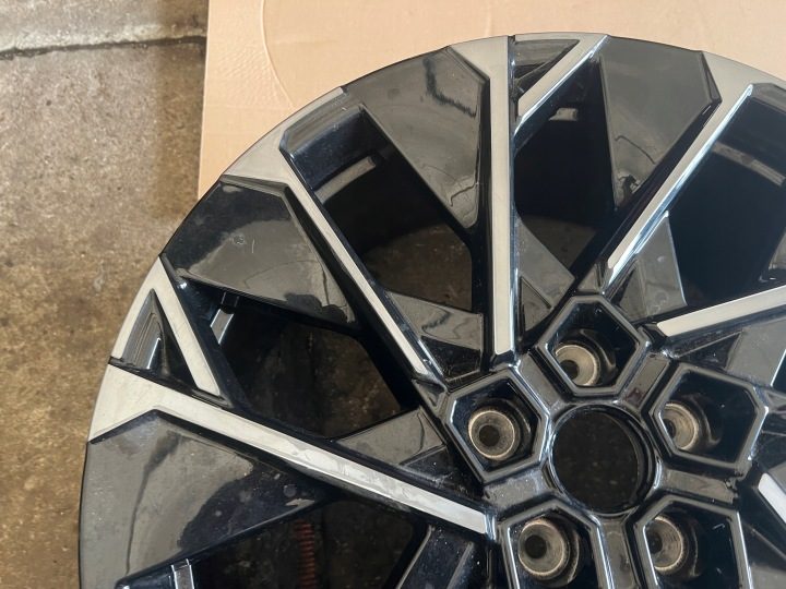 Литой диск RENAULT 8.0" x 20" 5x114.3 ET 50, фото 3