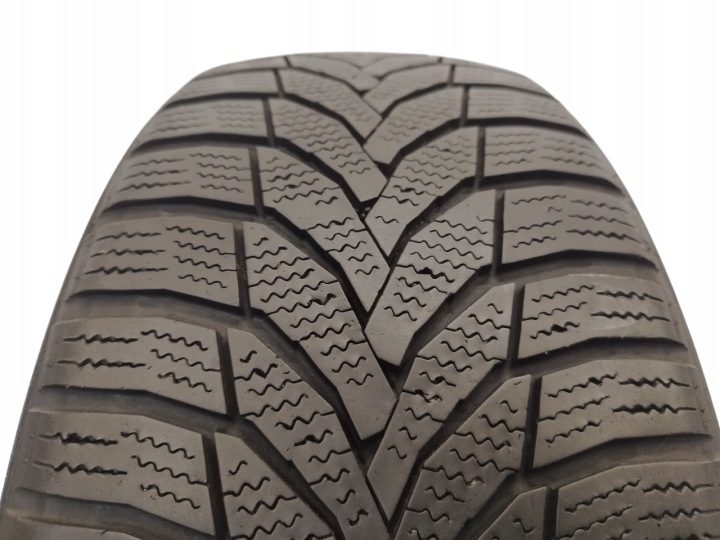 Шина зимняя Nexen Winguard Sport 2 215/55R17 98 В сцепление на снегу (3PMSF), усилитель (XL), фото 1