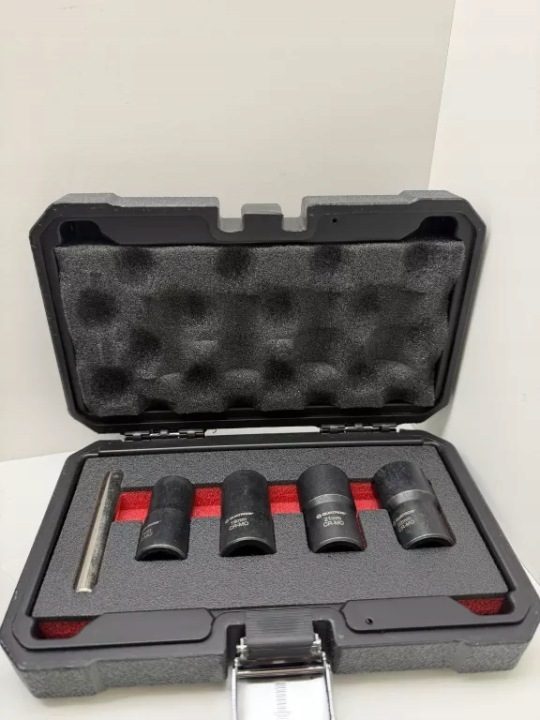 Набор головок для obrobionych болтов 17/19/21mm QUATROS, фото 1