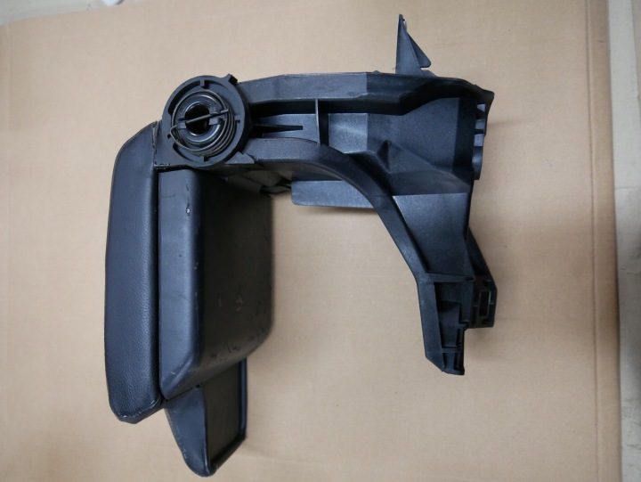 ПОДЛОКОТНИК КОЖА ЧЕРНАЯ 8213678 BMW E46 EUR 2.0D, фото 3