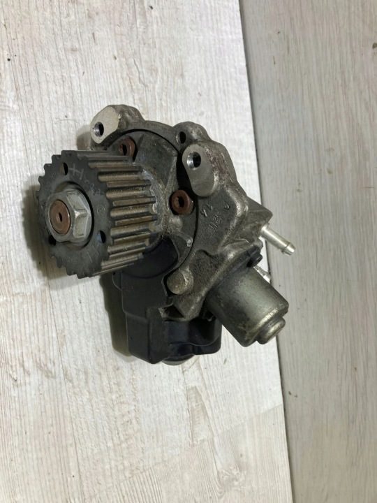 Skoda OE 04B130755F ТНВД, фото 1