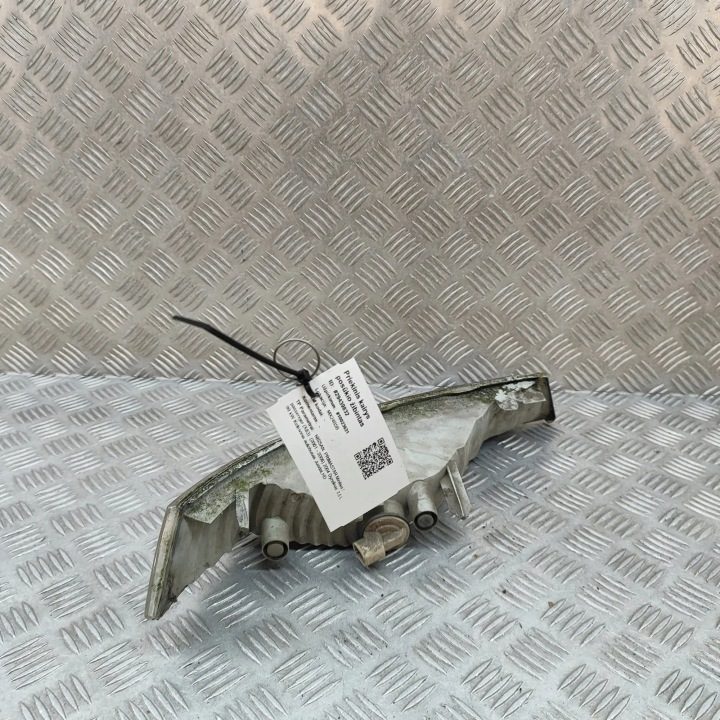 Передняя левая фара поворотника Nissan, фото 4