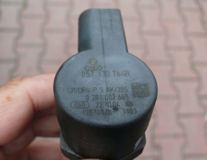 РЕГУЛЯТОР ДАТЧИК ДАВЛЕНИЯ ТОПЛИВА AUDI A6 C6 3.0 TDI 220 л.с. BMK 057130764B, фото 3