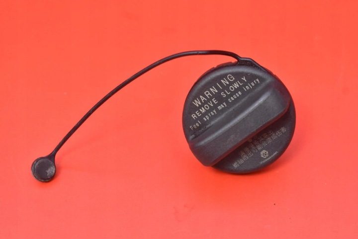 КРЫШКА ГОРЛОВИНЫ БЕНЗОБАКА SUBARU FORESTER 4 IV 12-16, фото 1