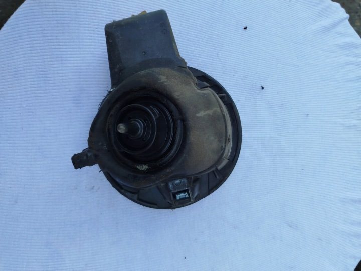 ЛЮЧОК ГОРЛОВИНЫ БЕНЗОБАКА VW PASSAT B6 СЕДАН 3C5809857, фото 2