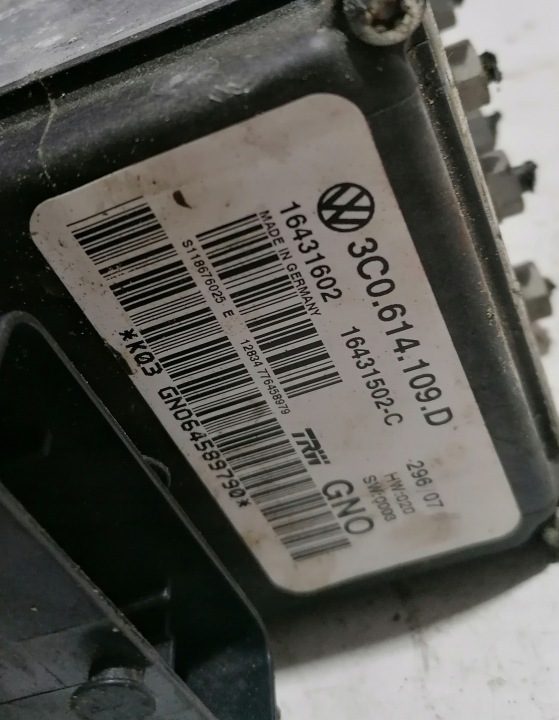 VW Passat B6 05- главный тормозной цилиндр ABS 3C0614109D, фото 2