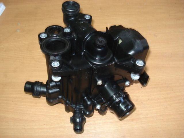 BMW F20 F30 G01 G20 G30 ТЕРМОСТАТ КОРПУС ТЕРМОСТАТА B38 B46 B48 7644811, фото 3