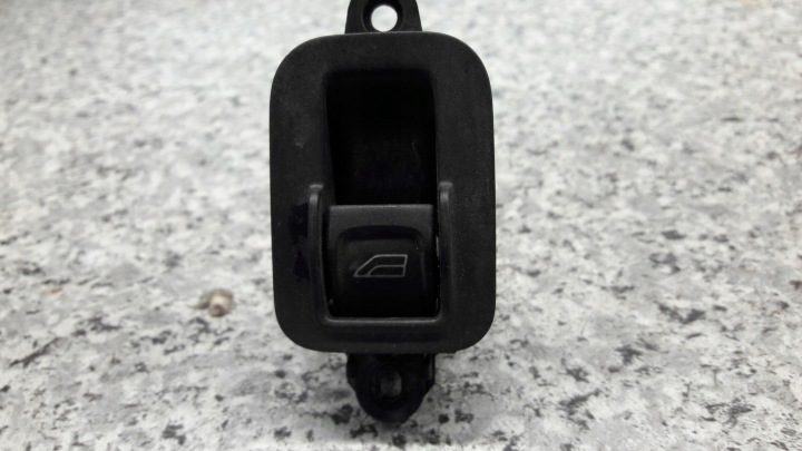 39773217 кнопка опускания стекла Volvo s40, фото 1