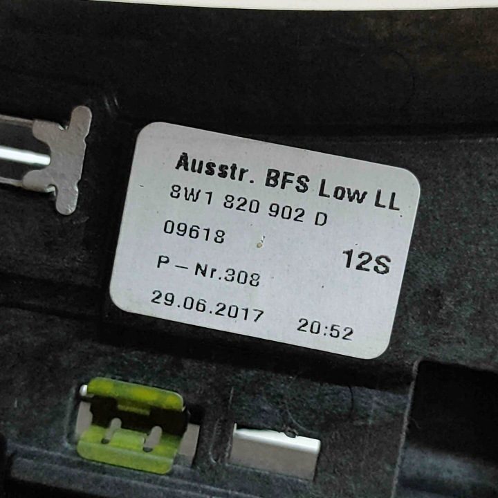 Воздухозаборник консоли AUDI A4 ALLROAD (8 Вт·ч, B9) 8W1820902D 2.0L дизель, фото 4