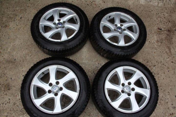 Колеса шины Pirelli 2022 г. диска VOLVO V40 II 205/60R16, фото 1