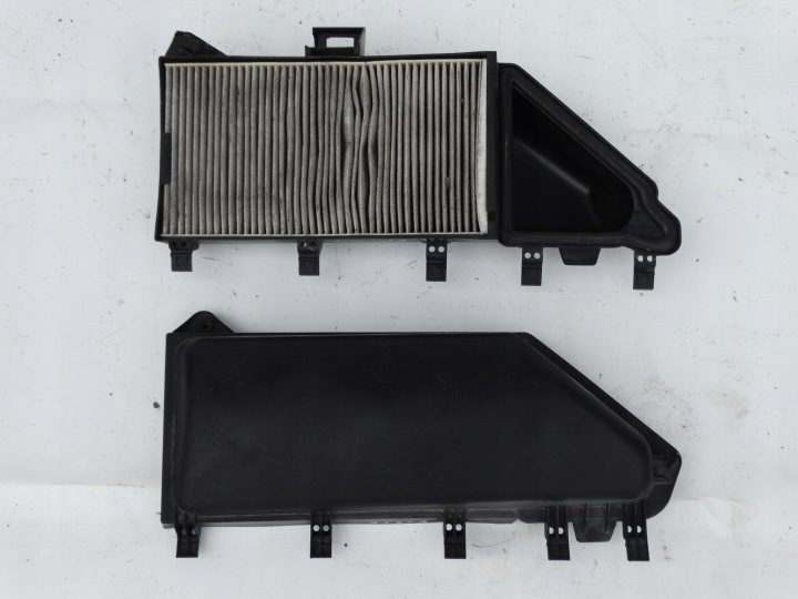 Крышка корпус салонного фильтра BMW E60 E61 E63, фото 1
