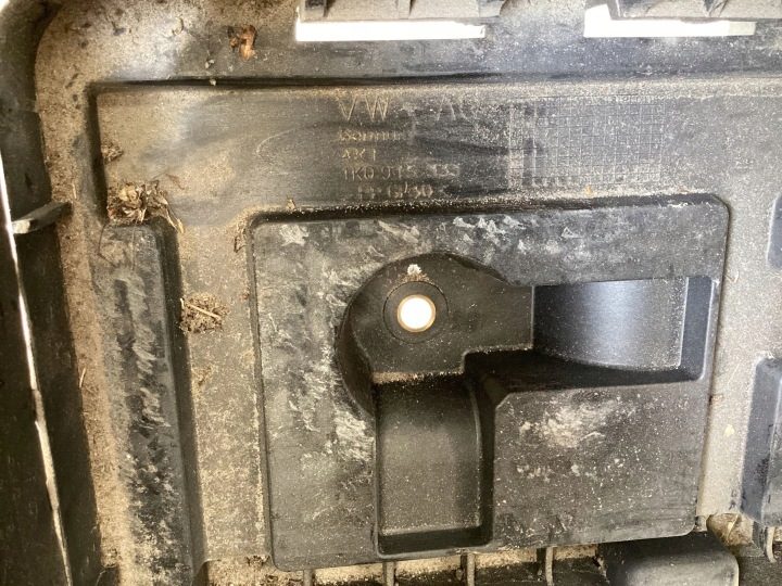 Площадка аккумулятора Audi A3 S3 8P 1K0915513, фото 6