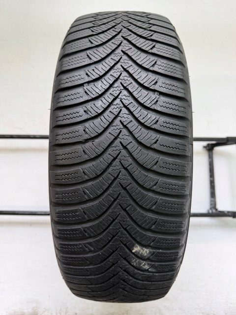 Шина зимняя Hankook Winter i*cept RS2 W452 195/65R15 91 H сцепление на снегу (3PMSF), фото 1