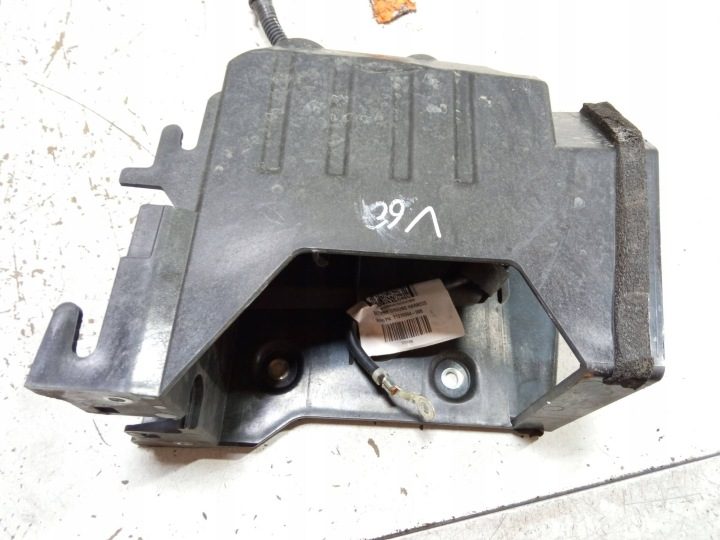 VOLVO V60 II Крышка Аккумулятора OE 32244071, фото 1