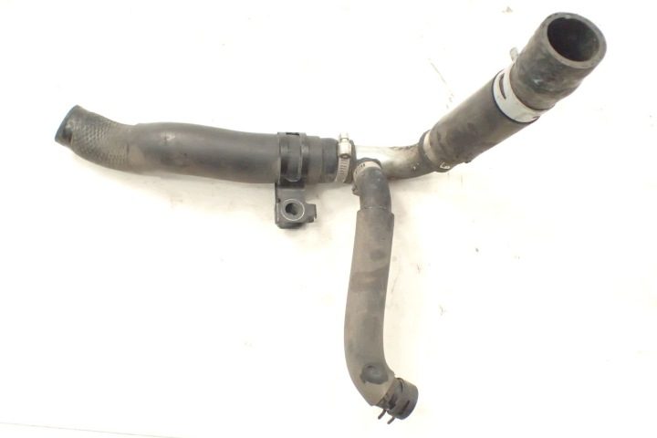 Yamaha YZF R6 RJ11 (06-07) Шланги радиатора тройник, фото 2