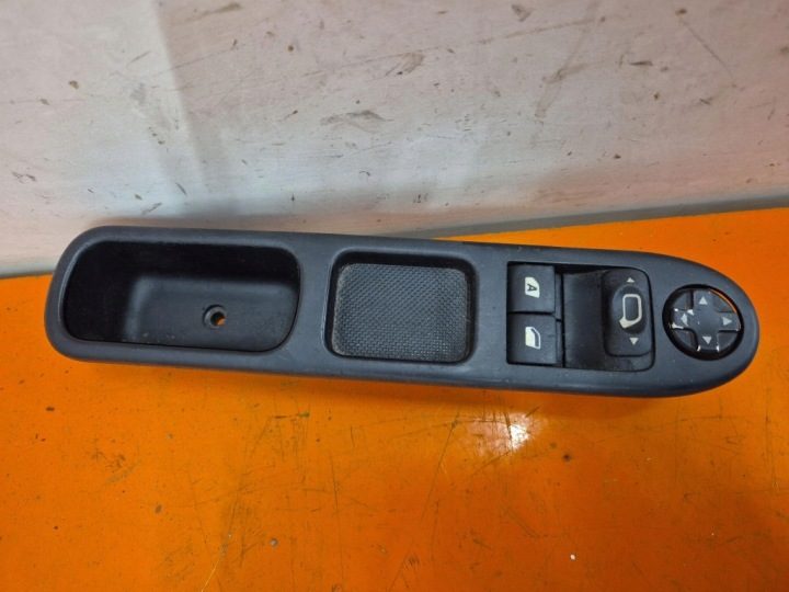 Peugeot 207 09-13 блок кнопок стеклоподъемников зеркал E29860-09, фото 2