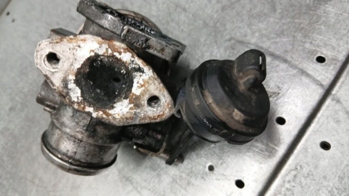 EGR VW GOLF IV 97-06R 1.9TDI 038131501A, фото 3