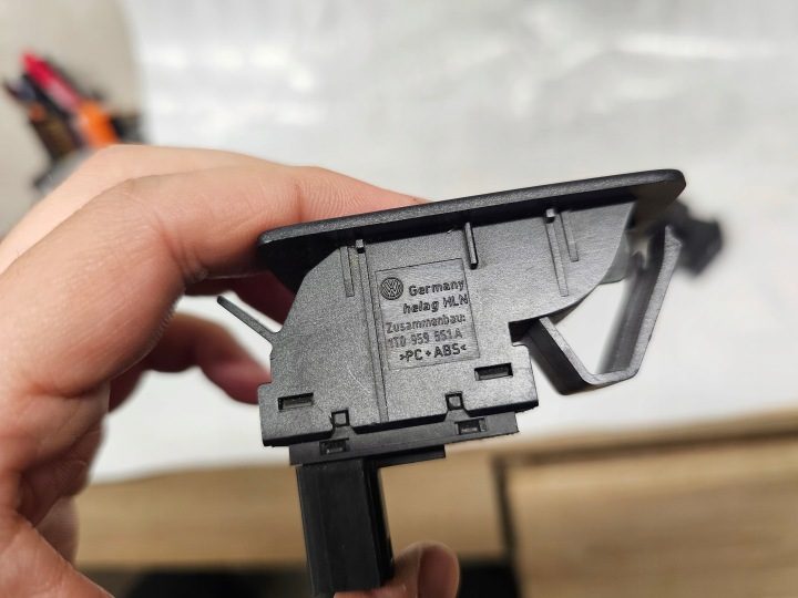 ВЫКЛЮЧАТЕЛЬ ЛЮЧКА ГОРЛОВИНЫ БЕНЗОБАКА 1T0959833A VW TOURAN 1T ОРИГИНАЛ, фото 5